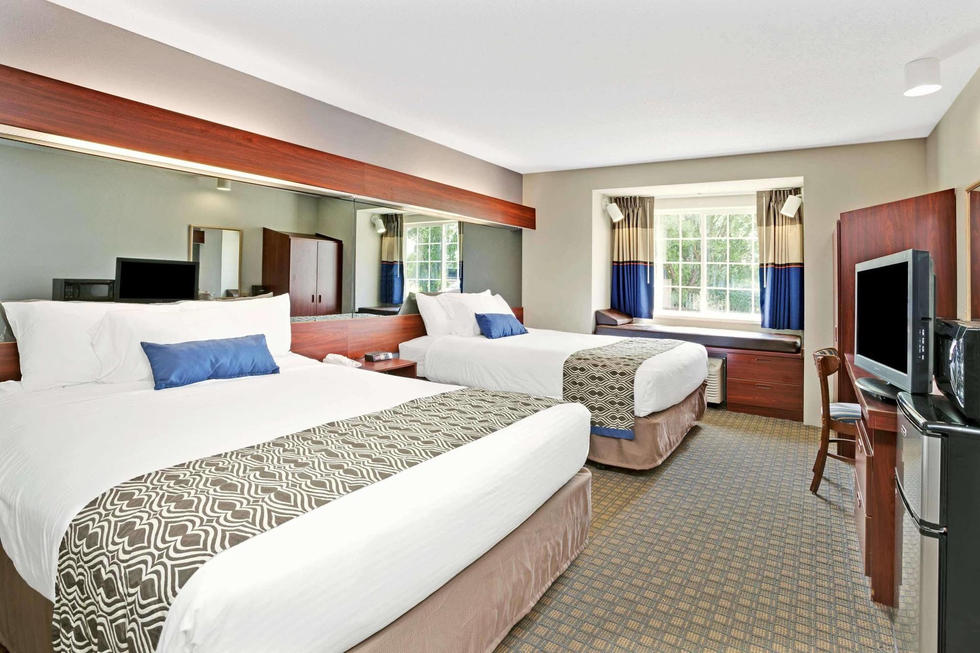 Microtel Inn & Suites By Wyndham Detroit Roseville Eksteriør bilde