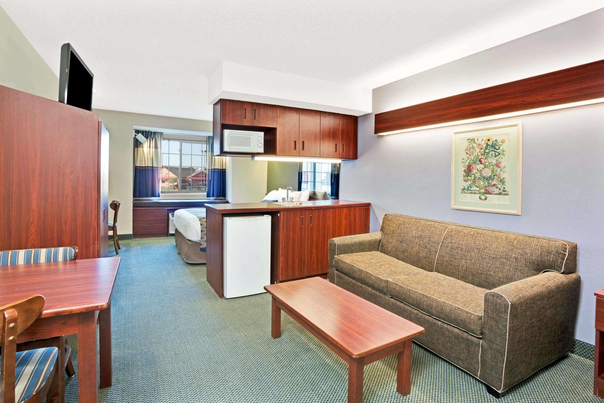Microtel Inn & Suites By Wyndham Detroit Roseville Eksteriør bilde